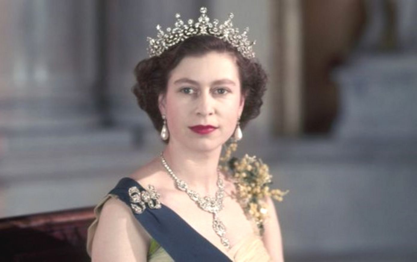 Потому что королева. Королева Элизабет 2 в молодости. Queen Elizabeth II В молодости.